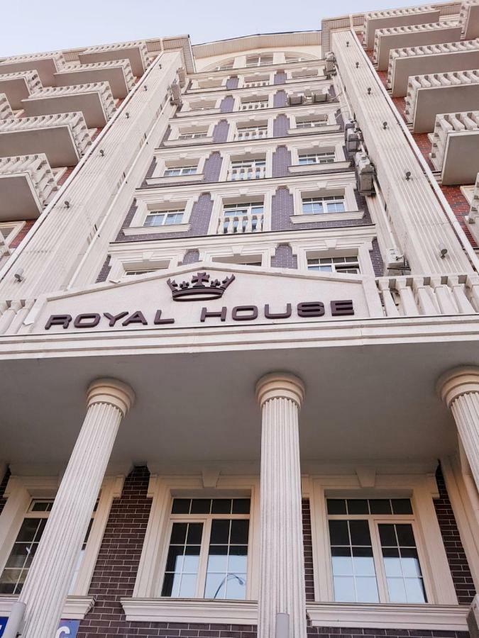 Royal House Apartment Kiev Bagian luar foto