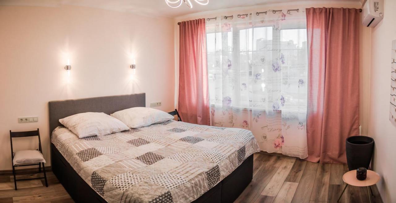 Royal House Apartment Kiev Bagian luar foto