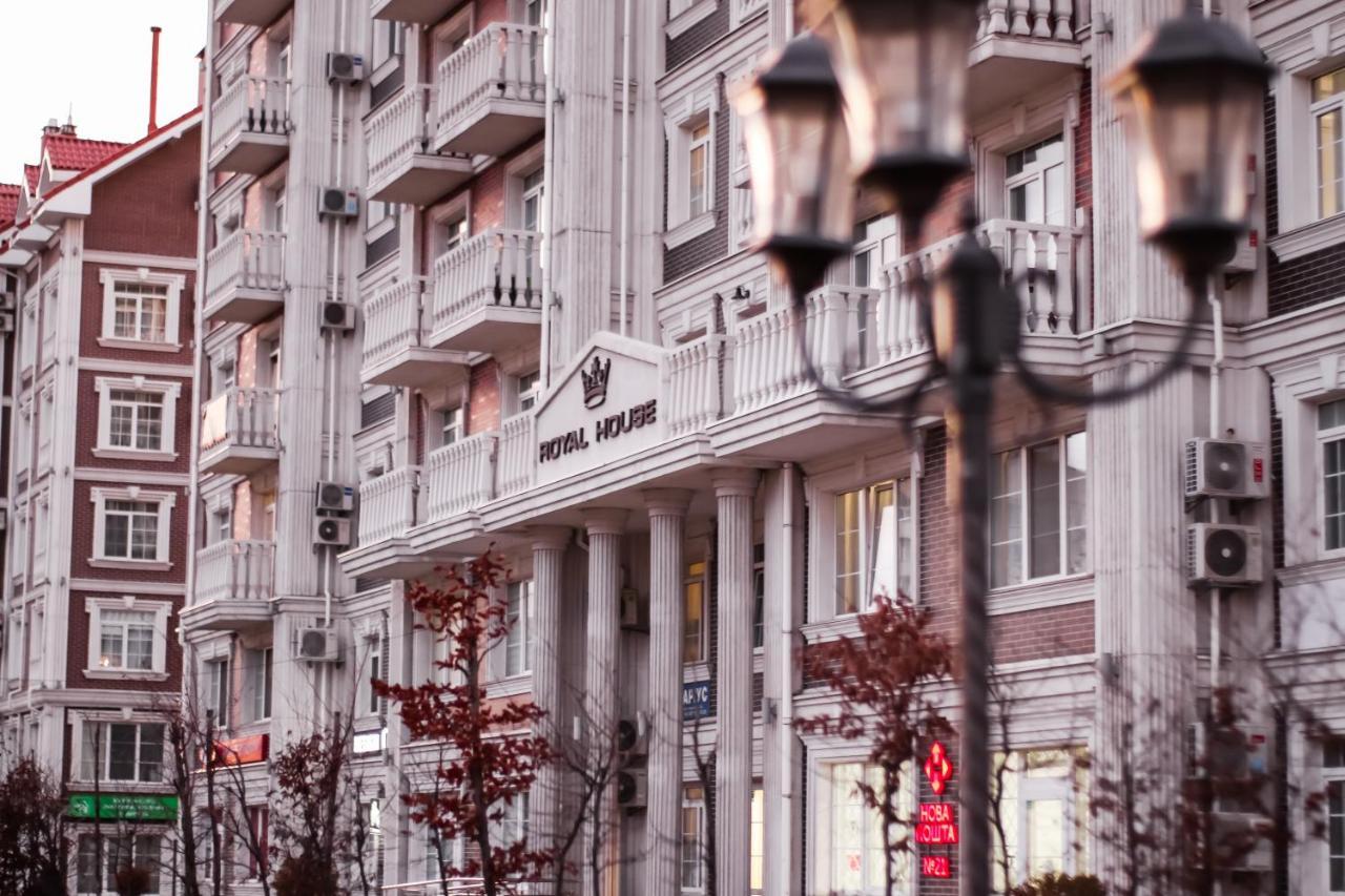 Royal House Apartment Kiev Bagian luar foto